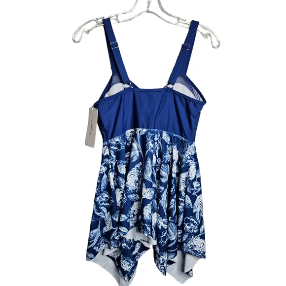 BloomChic Swim Women's Blue White Floral Tankini Top Swimsuit NWT Size 10 - Picture 6 of 9